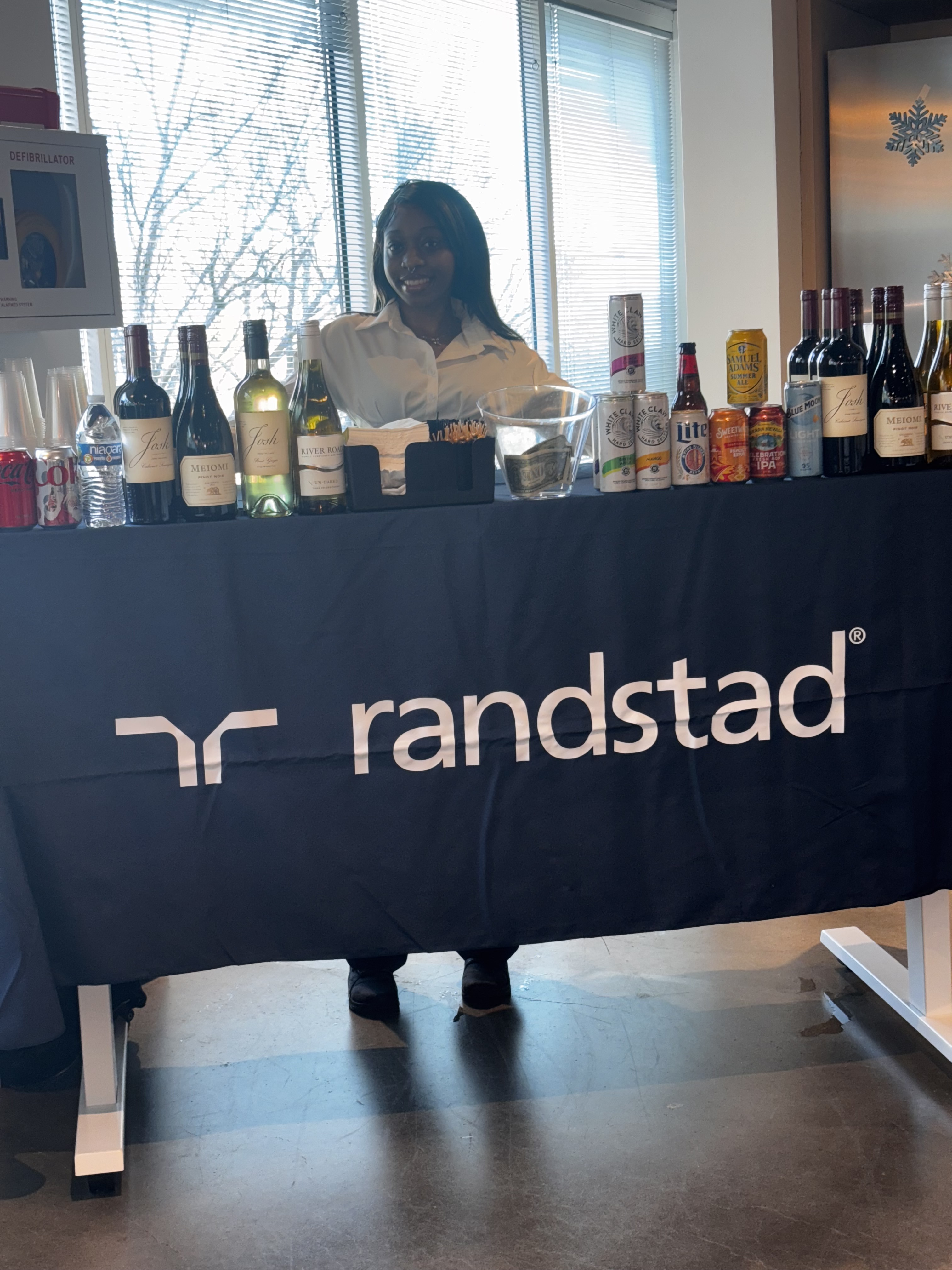 Corporate event bartender service